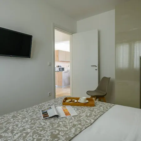 Apartment Dora In Kastanjer *